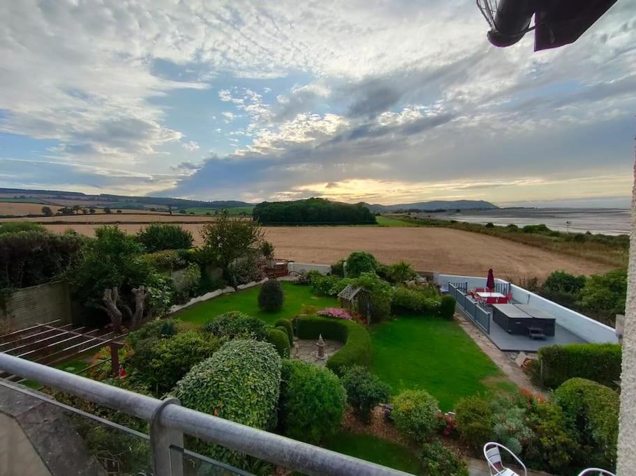 Blue Anchor House - Seaview, Hot Tub Apartments Εξωτερικό φωτογραφία