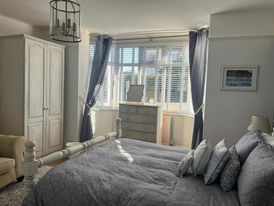 Blue Anchor House - Seaview, Hot Tub Apartments Εξωτερικό φωτογραφία